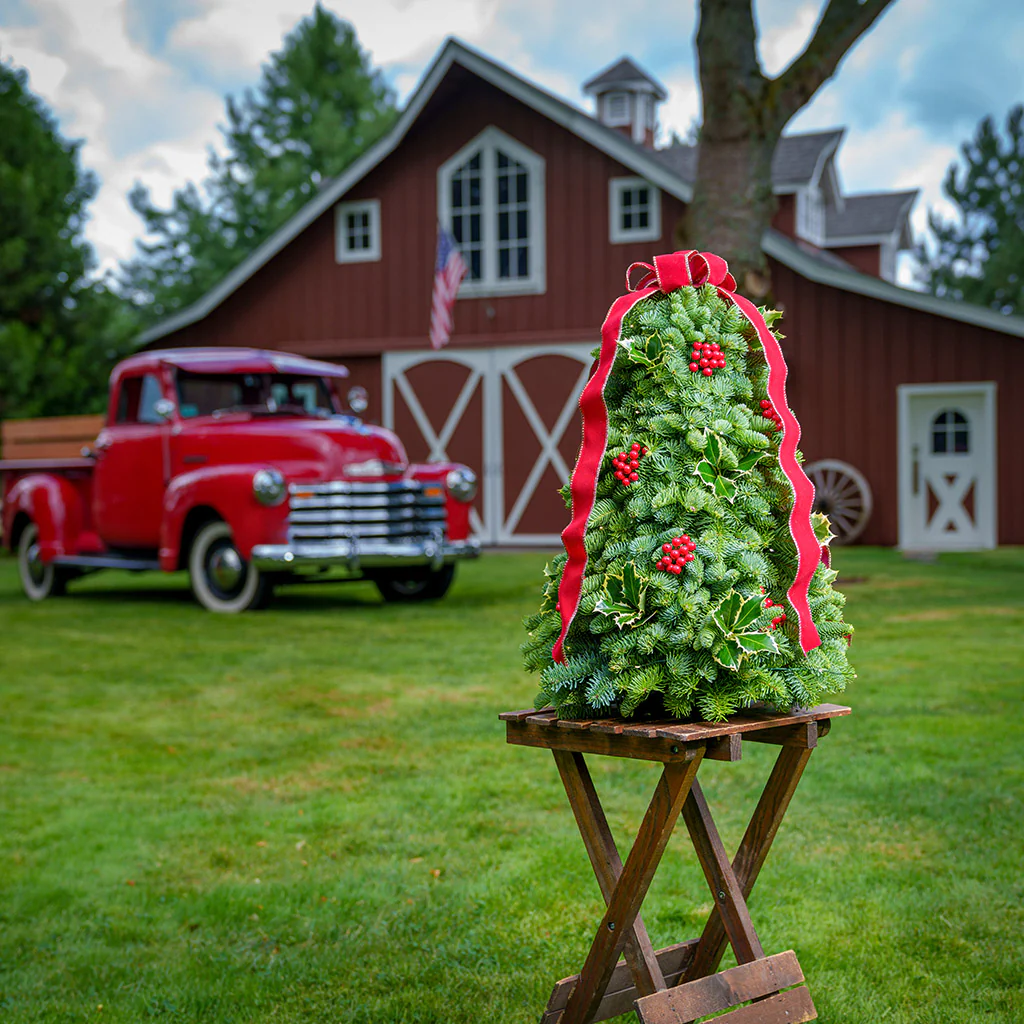 Deck the Holly - Image 8